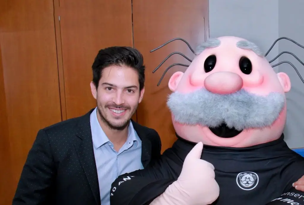 Víctor González Herrera impulsa emprendimiento responsable en Shark Tank