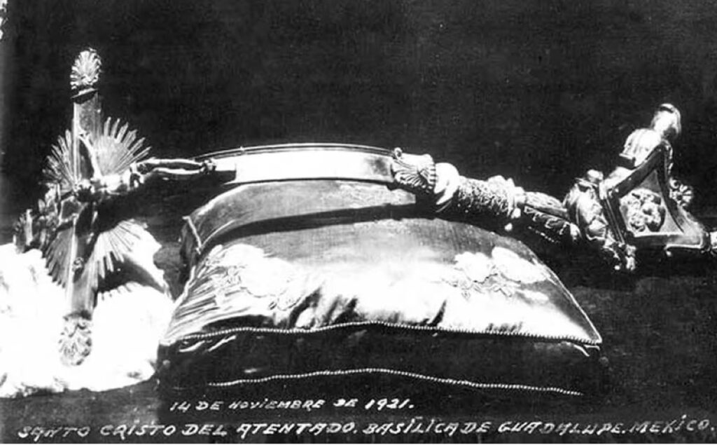 ¿Sabías que la Antigua Basílica sufrió un atentado de bomba?