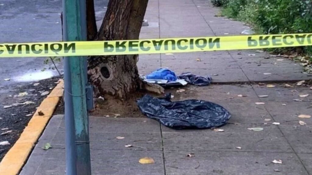 El caso del bebé abandonado en Tultitlán, Estado de México, ha generado indignación luego de que se dieran a conocer nuevos detalles sobre la participación de sus propios padres en el hecho.