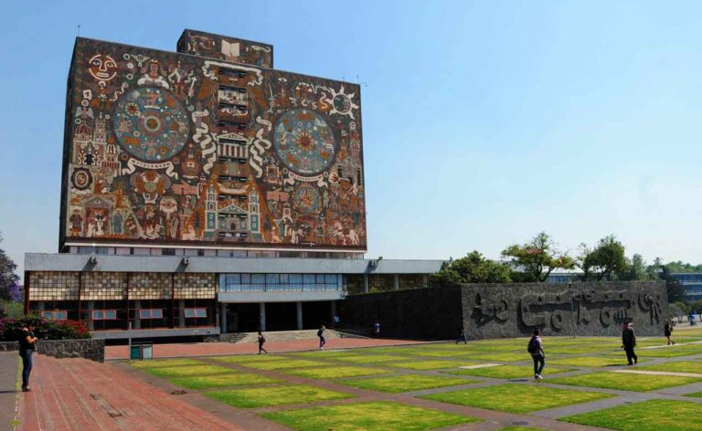 UNAM revalidará estudios a los mexicanos deportados