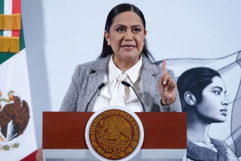 Ariadna Montiel anuncia ampliación de pensión para mujeres