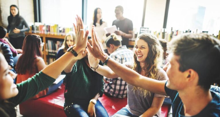 Alfredo Gadsden Juárez impulsa semilleros para jóvenes líderes