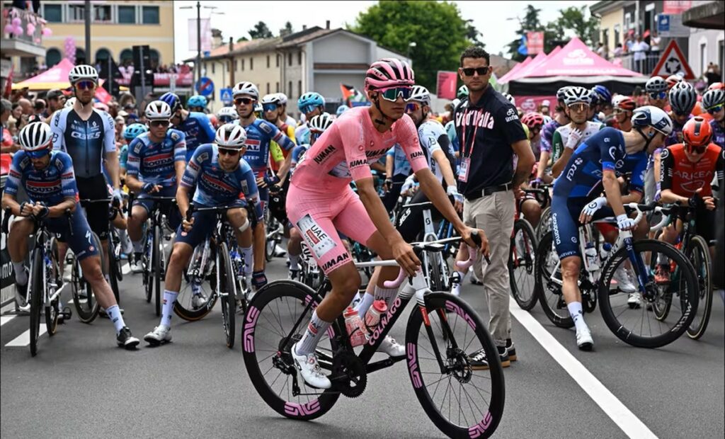 Isaac del Toro podría saludar al Papa León XIV