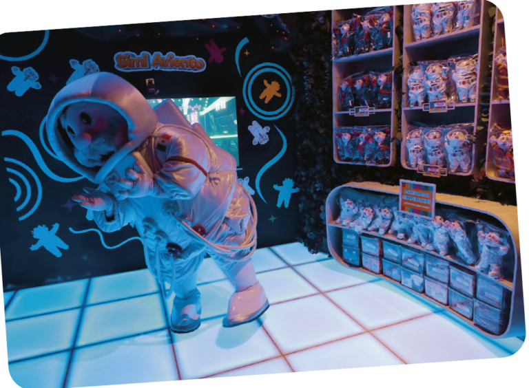 Víctor González Herrera lanza Simi Space con tecnología espacial