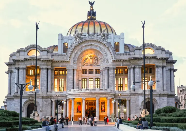 Daniel Esquenazi Beraha analiza cómo arte embellece la arquitectura