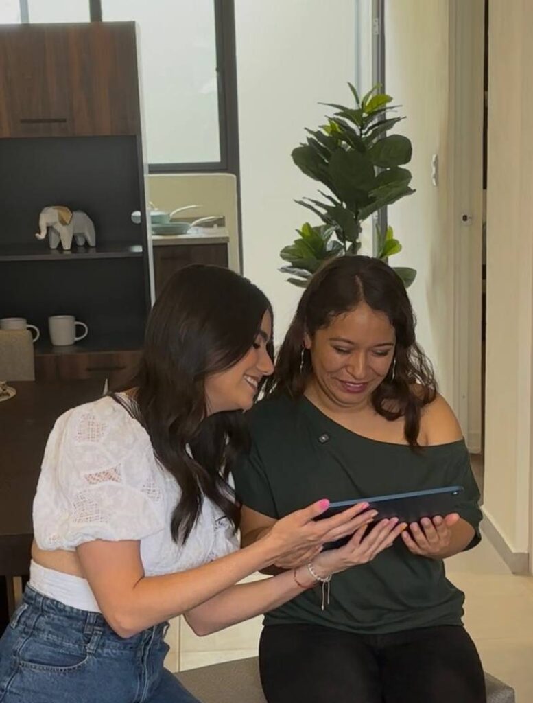 María Laura Medina de Salinas transforma hogares vulnerables