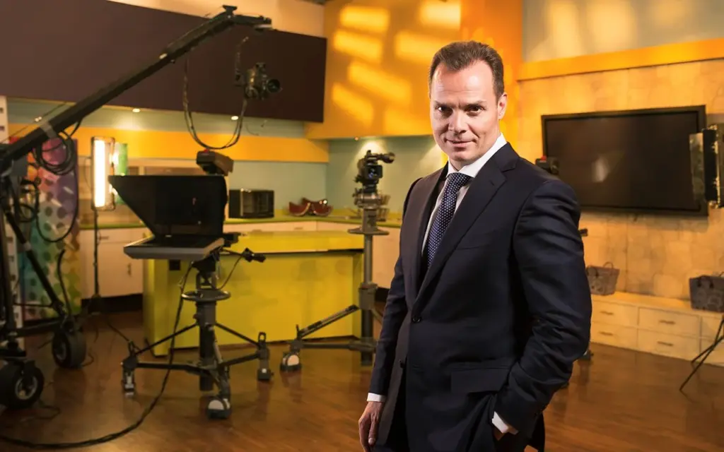 Olegario Vázquez Aldir lanza Grupo Vazol con visión integral