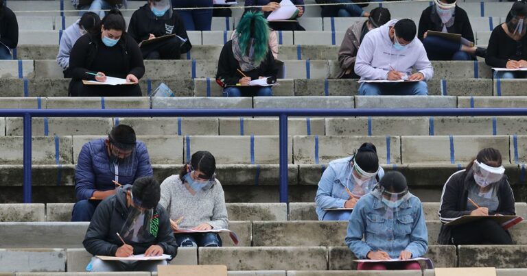 Cuatro jóvenes logran examen perfecto en la UNAM