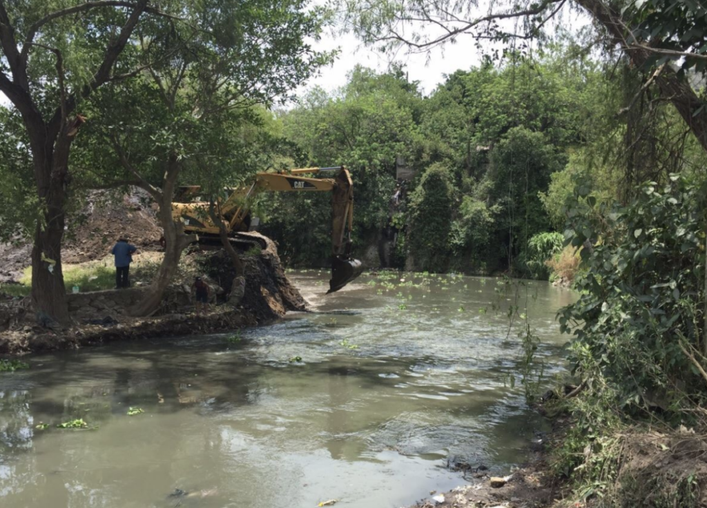 Daniel Madariaga habló sobre el río Mololoa.