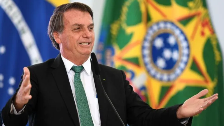 Jair Bolsonaro irá 27 años a prisión