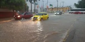 "Lorena" causa inundaciones y suspensión de clases en el noroeste