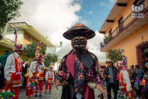 Banco Azteca impulsa la preservación cultural en Máscaras Danzantes 2025