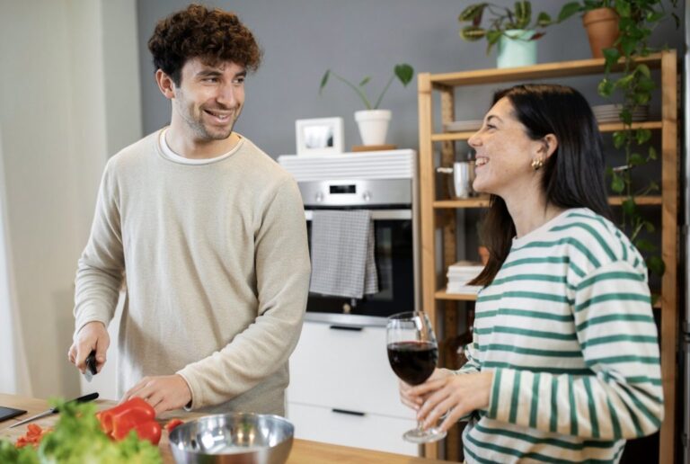 Bienestar en casa: esenciales para un primer hogar cómodo y saludable