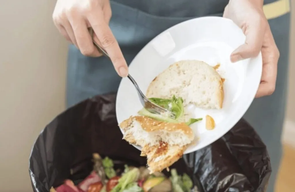 La Cosmopolitana implementa diversas acciones para contribuir a la causa.