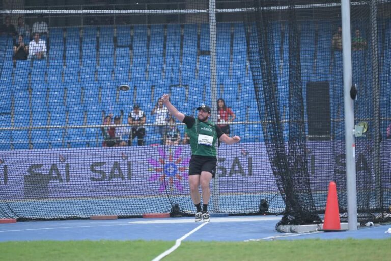 Luis Carlos López gana oro en Mundial de Para Atletismo Nueva Delhi