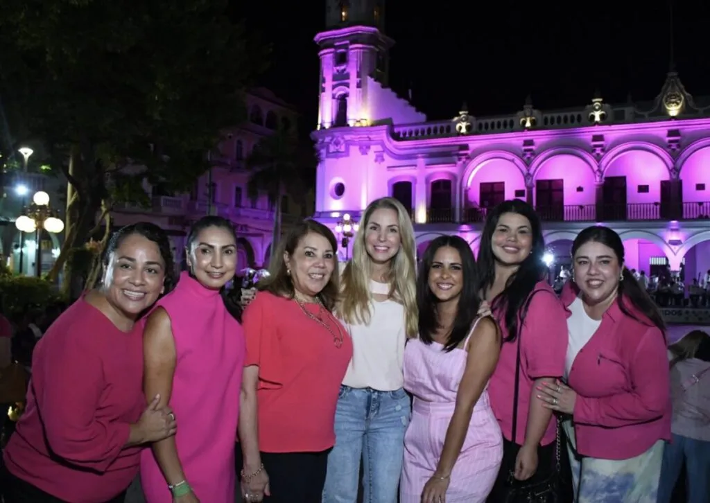 Patricia Lobeira Rodríguez impulsa acciones por la prevención del cáncer de mama en Veracruz.