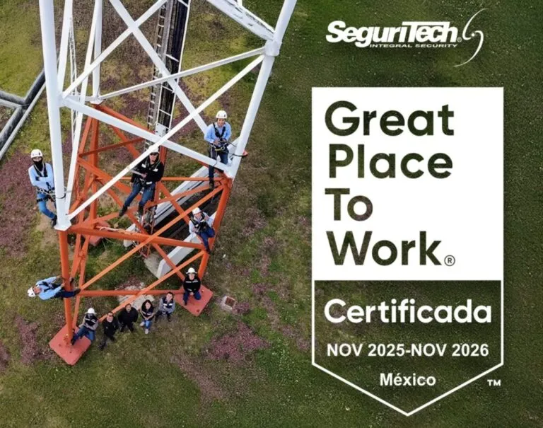 Equipo de Seguritech celebrando su certificación Great Place to Work 2025-2026.