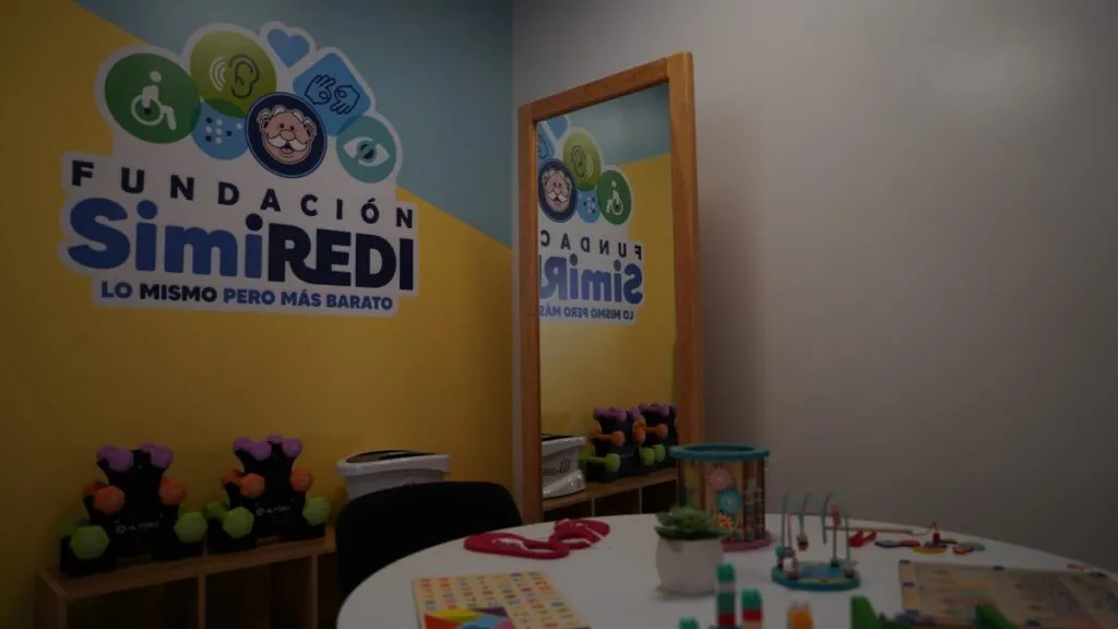 Víctor González Herrera, CEO de Farmacias Similares y presidente ejecutivo del Grupo Por Un País Mejor, abrió el séptimo SimiREDI.