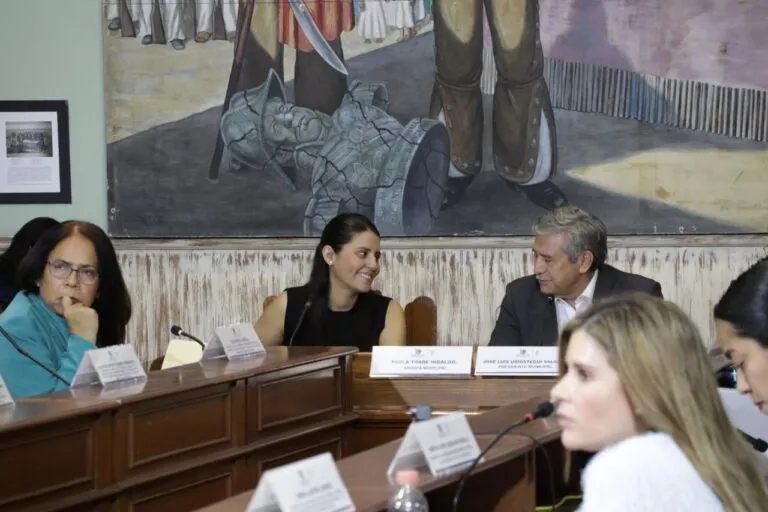 De forma temporal y extraordinaria, la síndica del municipio de Cuernavaca, en Morelos, Paula Trade Hidalgo, asumirá el cargo de alcaldesa.