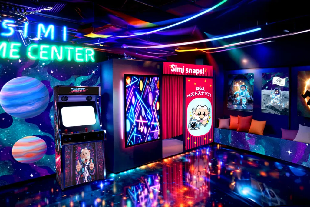 Víctor González Herrera inaugura tienda del Dr. Simi en Japón.