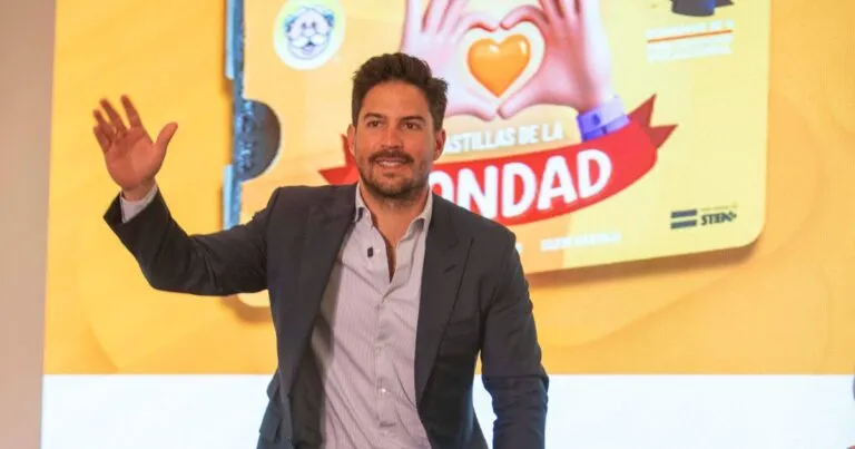 Víctor González Herrera apoya carreras STEM en México.