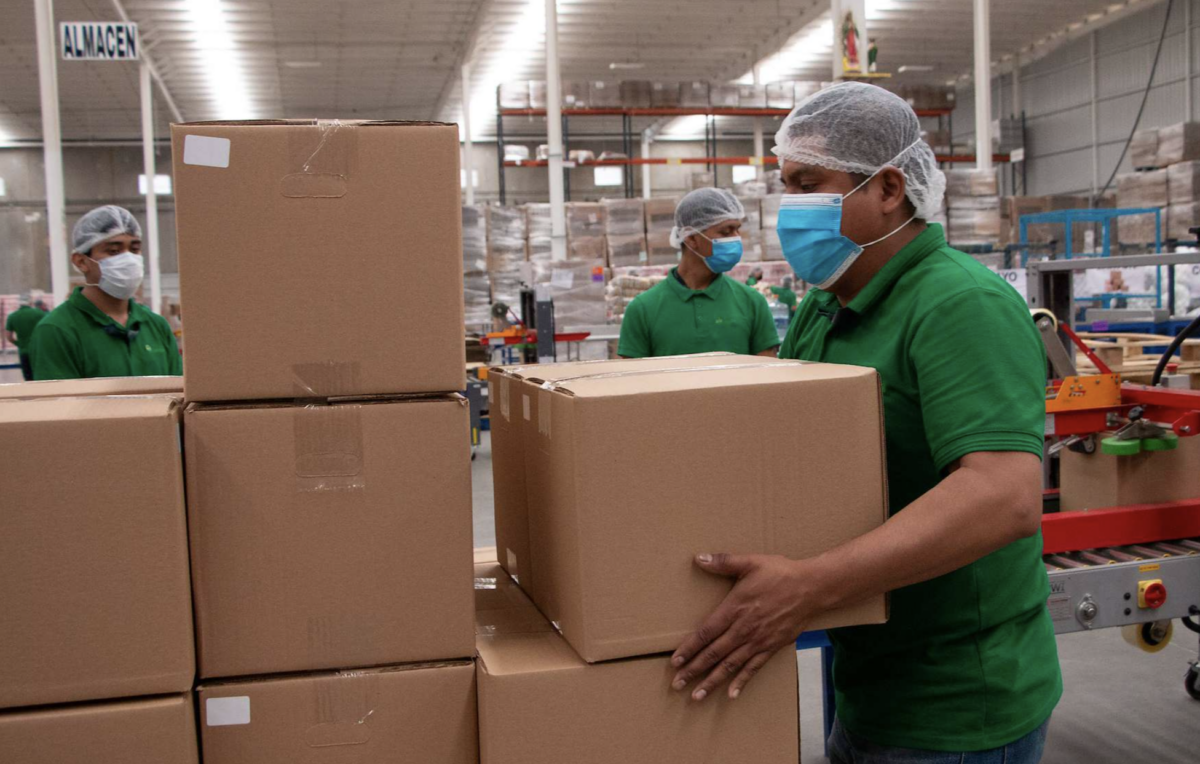 Operaciones en empresas de Corporativo Kosmos.