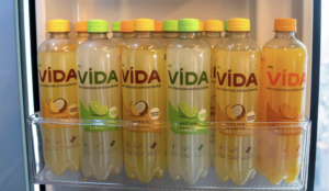 Bebidas de Grupo AJE que combinan hidratación, sabor, vitaminas y antioxidantes.